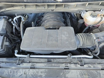 2025 Chevrolet Suburban Z71 2Z7 - miniatura 16