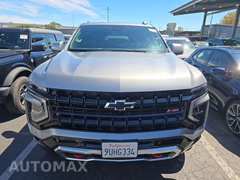 2025 Chevrolet Suburban Z71 2Z7 - miniatura 2