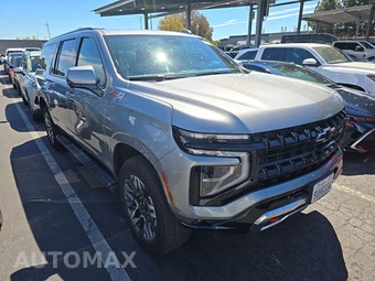 2025 Chevrolet Suburban Z71 2Z7 - miniatura 3