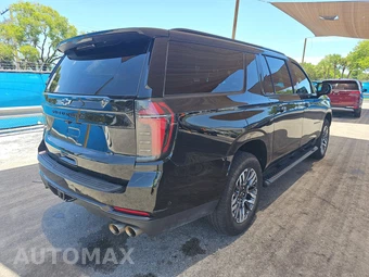 2025 Chevrolet Suburban Z71 2Z7 - miniatura 4