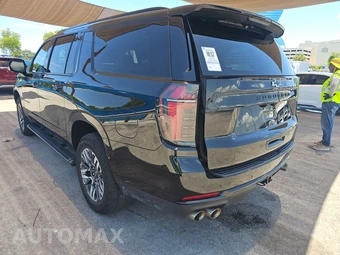 2025 Chevrolet Suburban Z71 2Z7 - miniatura 6