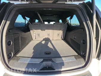 2025 Chevrolet Suburban Z71 2Z7 - miniatura 17