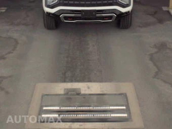 2025 Chevrolet Suburban Z71 2Z7 - miniatura 2