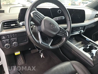 2025 Chevrolet Suburban Z71 2Z7 - miniatura 11