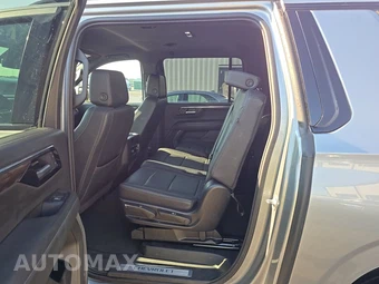 2025 Chevrolet Suburban Z71 2Z7 - miniatura 13