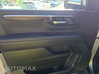 2025 Chevrolet Suburban Z71 2Z7 - miniatura 9