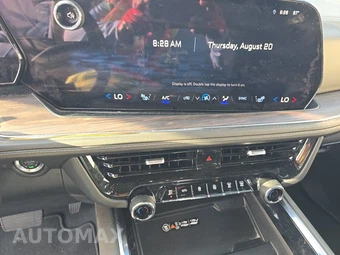 2025 Chevrolet Suburban Z71 2Z7 - miniatura 11