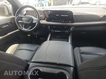 2025 Chevrolet Suburban Z71 2Z7 - miniatura 11
