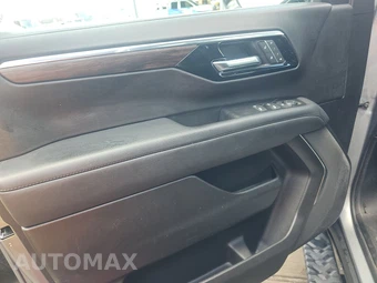 2025 Chevrolet Suburban Z71 2Z7 - miniatura 9