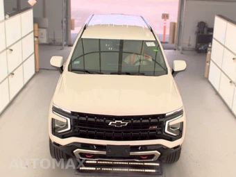 2025 Chevrolet Suburban Z71 2Z7 - miniatura 2