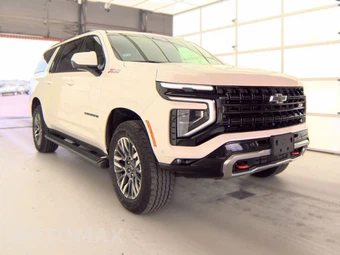 2025 Chevrolet Suburban Z71 2Z7 - miniatura 3