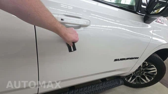 2025 Chevrolet Suburban Z71 2Z7 - miniatura 30