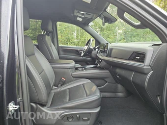 2025 Chevrolet Suburban Z71 2Z7 - miniatura 8