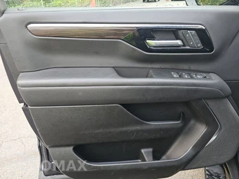 2025 Chevrolet Suburban Z71 2Z7 - miniatura 9
