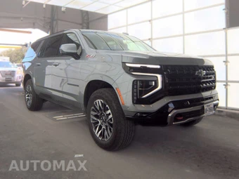 2025 Chevrolet Suburban Z71 2Z7 - miniatura 3