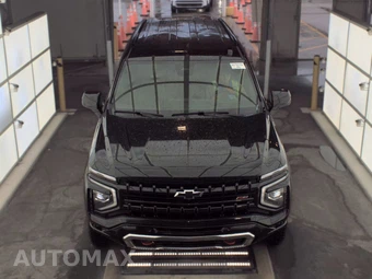 2025 Chevrolet Suburban Z71 2Z7 - miniatura 2