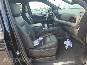 2025 Chevrolet Suburban Z71 2Z7 - miniatura 8