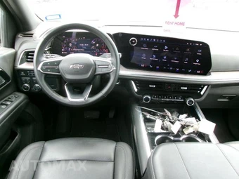 2025 Chevrolet Suburban Z71 2Z7 - miniatura 5