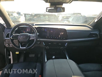 2025 Chevrolet Suburban Z71 2Z7 - miniatura 11