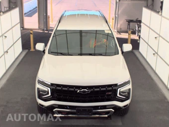 2025 Chevrolet Suburban Z71 2Z7 - miniatura 2
