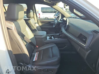 2025 Chevrolet Suburban Z71 2Z7 - miniatura 8