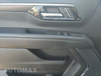 2025 Chevrolet Suburban Z71 2Z7 - miniatura 9