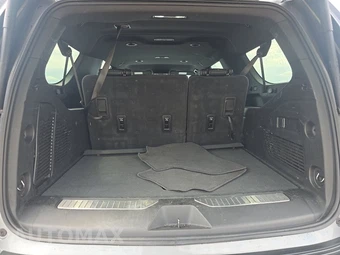 2025 Chevrolet Suburban Z71 2Z7 - miniatura 17