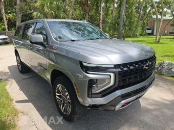 2025 Chevrolet Suburban Z71 2Z7 - miniatura 4