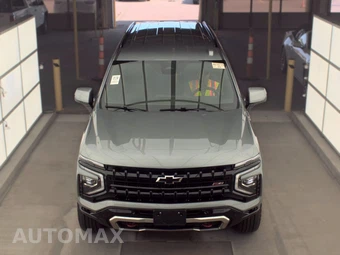 2025 Chevrolet Suburban Z71 2Z7 - miniatura 2