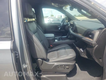 2025 Chevrolet Suburban Z71 2Z7 - miniatura 8