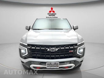 2025 Chevrolet Suburban Z71 2Z7 - miniatura 2