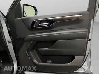 2025 Chevrolet Suburban Z71 2Z7 - miniatura 39