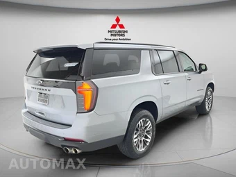 2025 Chevrolet Suburban Z71 2Z7 - miniatura 4