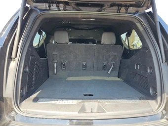2025 Chevrolet Suburban Z71 2Z7 - miniatura 17