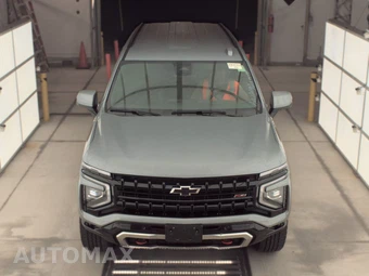 2025 Chevrolet Suburban Z71 2Z7 - miniatura 2