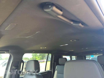 2025 Chevrolet Suburban Z71 2Z7 - miniatura 8