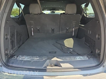 2025 Chevrolet Suburban Z71 2Z7 - miniatura 17