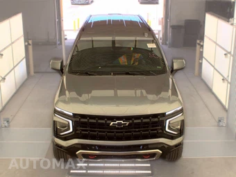 2025 Chevrolet Suburban Z71 2Z7 - miniatura 35