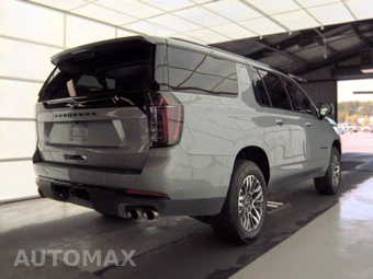 2025 Chevrolet Suburban Z71 2Z7 - miniatura 4