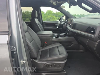 2025 Chevrolet Suburban Z71 2Z7 - miniatura 8