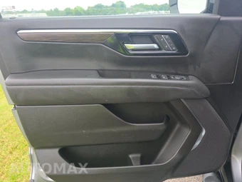 2025 Chevrolet Suburban Z71 2Z7 - miniatura 9