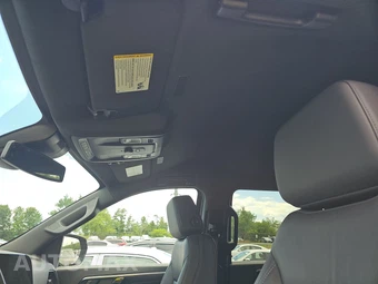 2025 Chevrolet Suburban Z71 2Z7 - miniatura 19