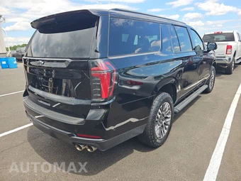 2025 Chevrolet Suburban Z71 2Z7 - miniatura 4