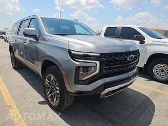 2025 Chevrolet Suburban Z71 2Z7 - miniatura 3