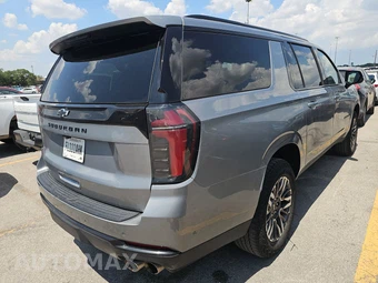 2025 Chevrolet Suburban Z71 2Z7 - miniatura 4