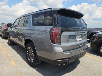 2025 Chevrolet Suburban Z71 2Z7 - miniatura 6