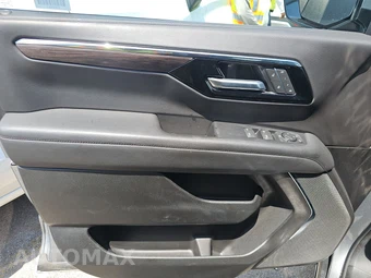 2025 Chevrolet Suburban Z71 2Z7 - miniatura 9