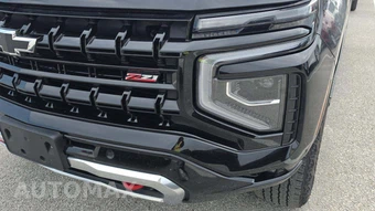 2025 Chevrolet Suburban Z71 2Z7 - miniatura 28