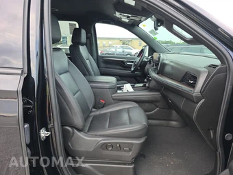 2025 Chevrolet Suburban Z71 2Z7 - miniatura 8