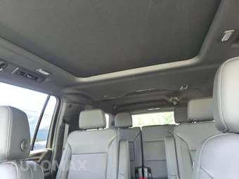 2025 Chevrolet Suburban Z71 2Z7 - miniatura 11